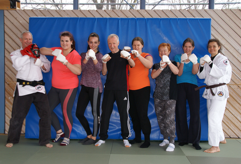 Selbstverteidigung für Sie und Ihn  -  VHS-Kurs in Fellbach